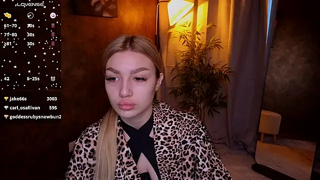 Ella Milla online show from January 22, 5:48 am