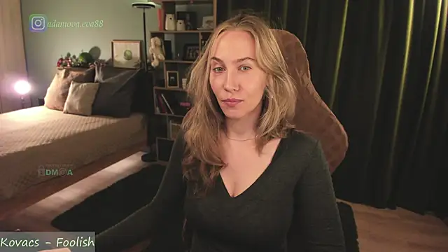 Snapshot of _Eva_Adama chatting on May 10, 6:21 pm Eva Adama online show from May 10, 6:21 pm