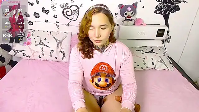 cutekat  online show from February 18, 3:59 am