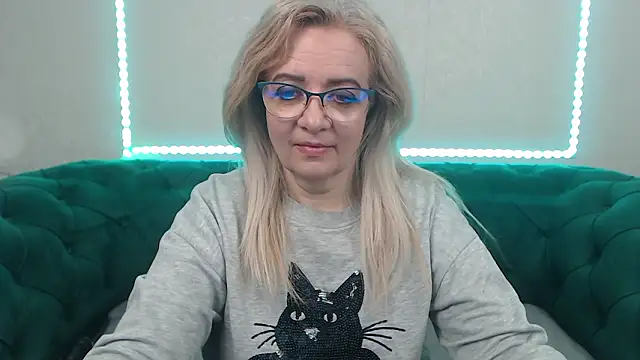 IvanaCharm online show from February 10, 4:44 am