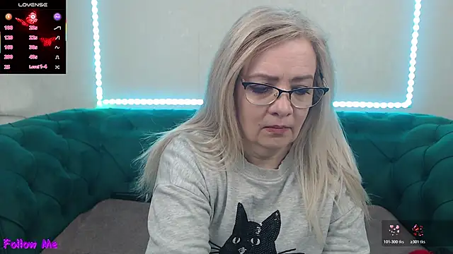 IvanaCharm online show from April 25, 3:42 am