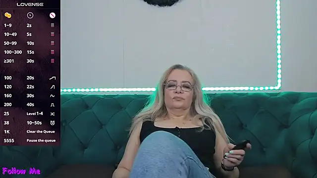 IvanaCharm online show from October 9, 3:29 am