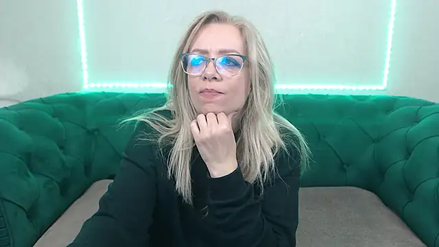 IvanaCharm online show from March 26, 4:22 am