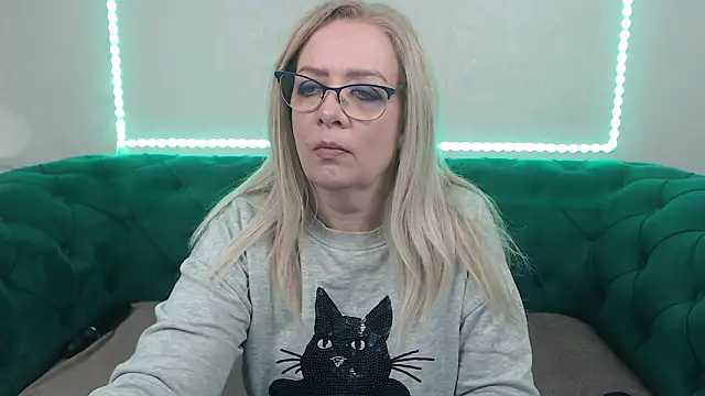 IvanaCharm online show from March 24, 4:23 am