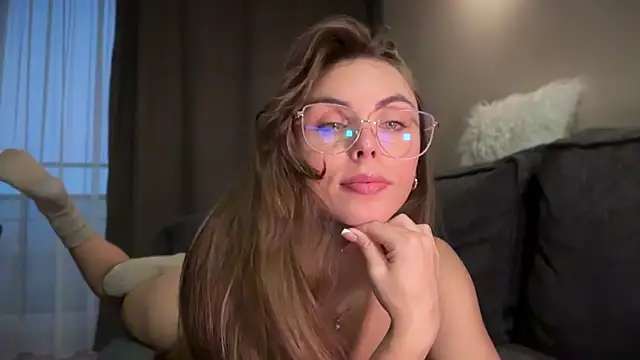 girl next door19 online show from October 20, 4:58 am