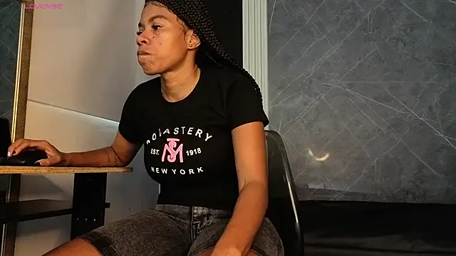 YummyDuooo online show from December 18, 5:06 pm