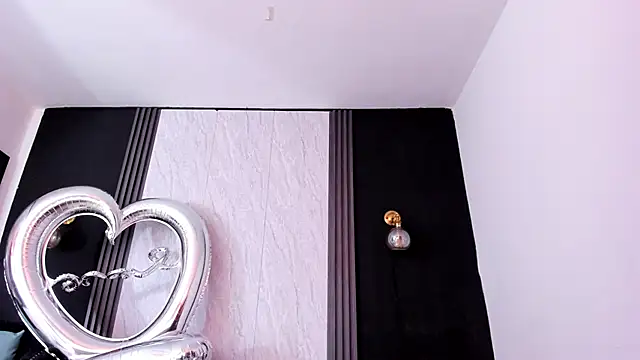 YummyDuooo online show from April 15, 7:58 pm