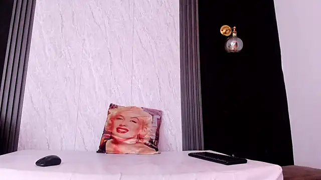 YummyDuooo online show from March 7, 11:49 am