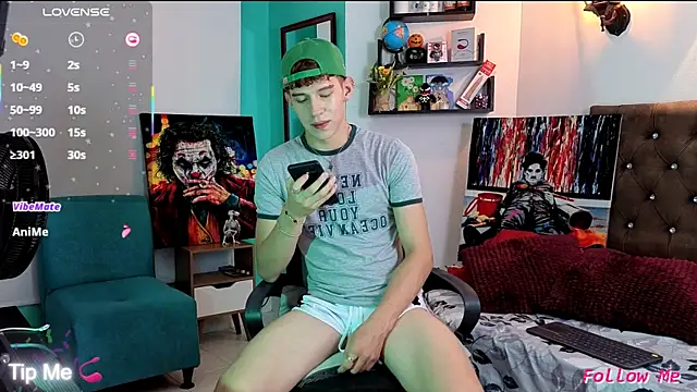 Snapshot of flowers18 chatting on November 26, 11:05 pm flowers18 online show from November 26, 11:05 pm