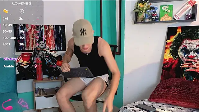 flowers18 online show from February 24, 10:32 pm