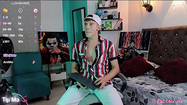 Snapshot of flowers18 chatting on November 20, 10:31 pm flowers18 online show from November 20, 10:31 pm