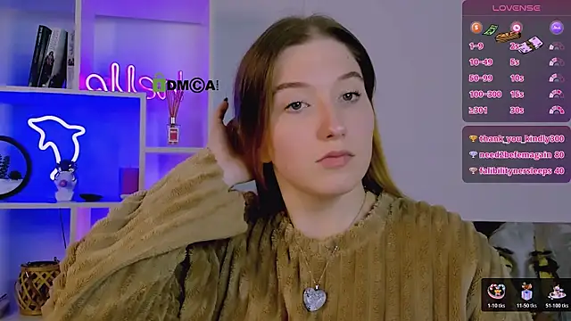 Snapshot of daisy_candy chatting on December 13, 8:37 pm daisy candy online show from December 13, 8:37 pm