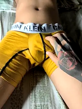 geroAguilar online show from November 20, 8:48 am