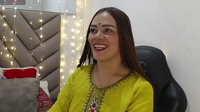 Snapshot of shantala_krisha chatting on June 13, 7:01 pm shantala krisha online show from June 13, 7:01 pm