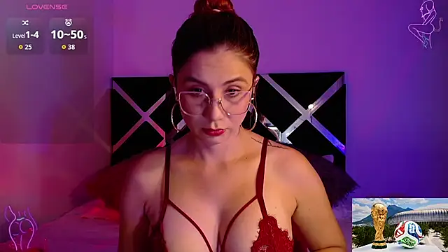 antonhella1 online show from July 4, 5:28 pm