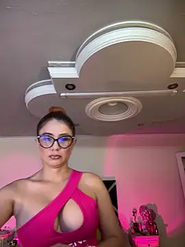 Snapshot of antonhella1 chatting on October 28, 9:58 pm antonhella1 online show from October 28, 9:58 pm