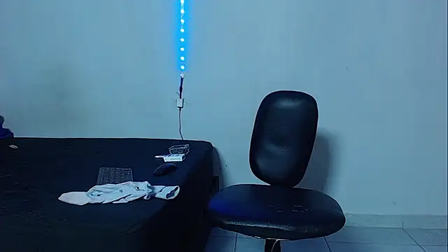 mikecoper 23 online show from December 5, 1:32 pm