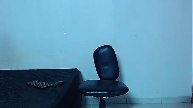 mikecoper 23 online show from April 7, 1:07 am