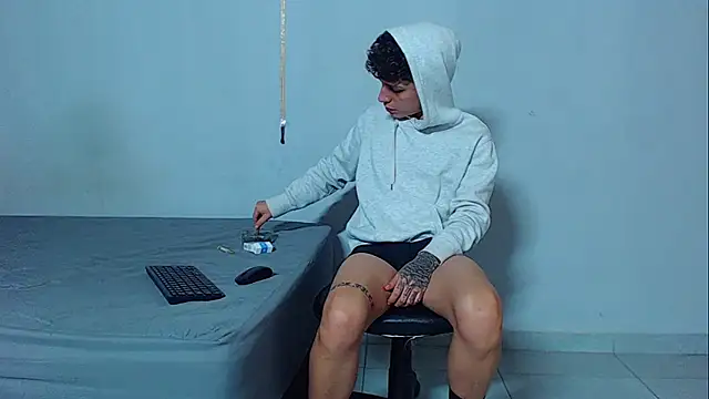 mikecoper 23 online show from December 19, 1:57 pm