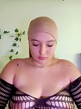 Celeste camila18 online show from September 29, 3:06 pm