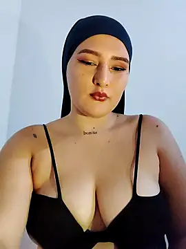 Celeste camila18 online show from September 13, 8:09 pm