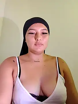 Celeste camila18 online show from September 18, 9:40 pm