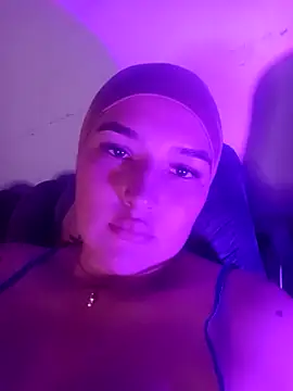 Celeste camila18 online show from April 26, 11:46 pm