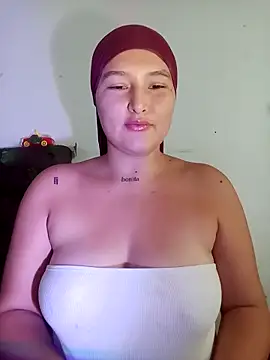 Celeste camila18 online show from November 9, 7:29 pm