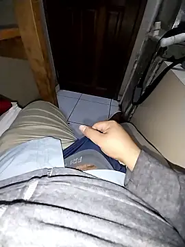 Whiper2024 online show from January 7, 6:35 pm