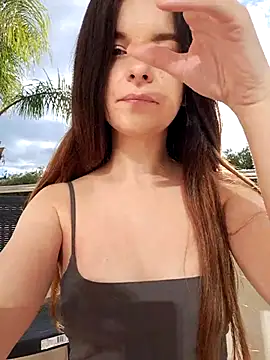 RaonXO online show from March 10, 8:17 am