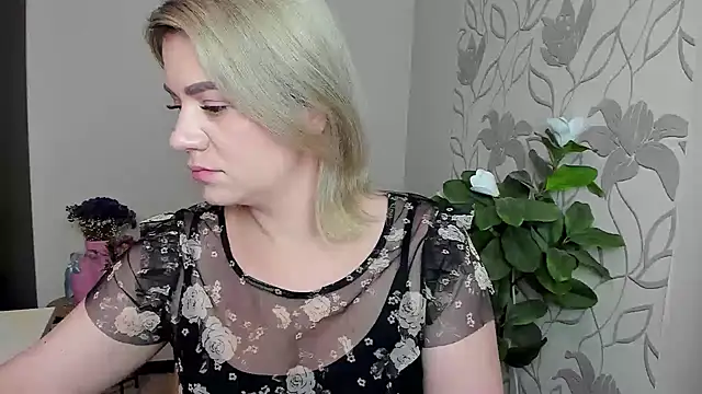 MariaSttone online show from October 5, 3:14 pm