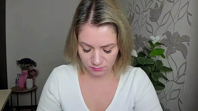 MariaSttone online show from October 3, 2:18 pm