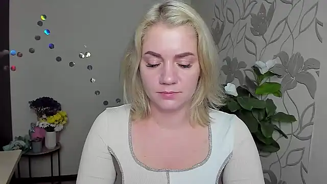 MariaSttone online show from November 25, 10:32 pm