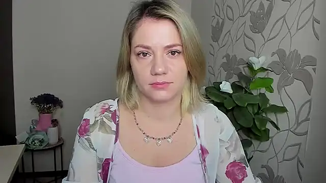 MariaSttone online show from October 10, 8:59 am