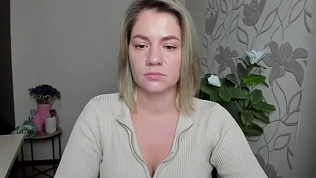 MariaSttone online show from October 15, 9:45 pm