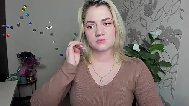 MariaSttone online show from February 8, 6:05 pm