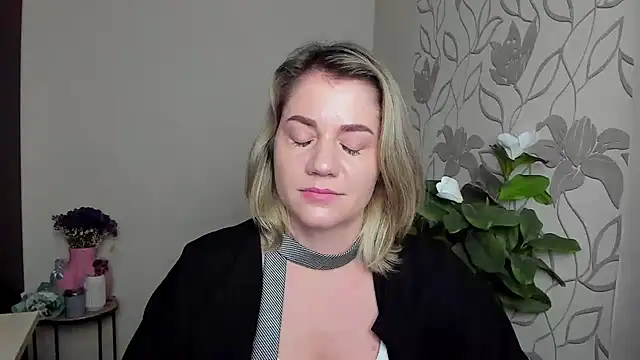 MariaSttone online show from October 26, 10:32 pm