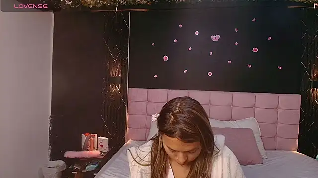 AntonellaRosee  online show from October 7, 12:06 pm