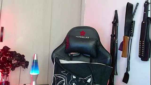 Alisson Beckett online show from March 24, 11:38 pm