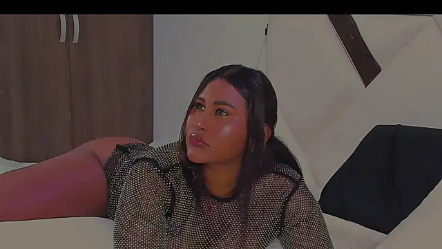 StormyButty18 online show from March 31, 11:18 pm