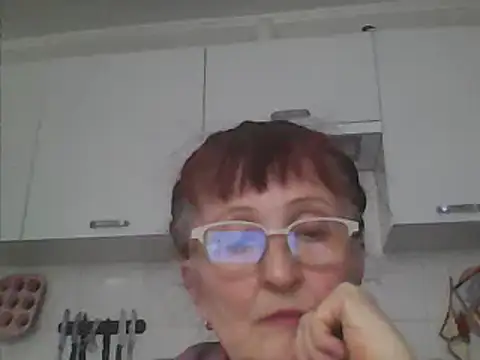 Snapshot of TanyaSweet634 chatting on March 3, 2:06 pm TanyaSweet634 online show from March 3, 2:06 pm
