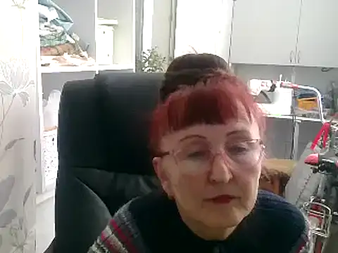 Snapshot of TanyaSweet634 chatting on March 18, 6:17 am TanyaSweet634 online show from March 18, 6:17 am