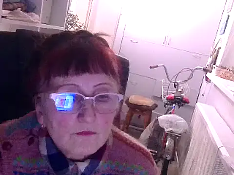 Snapshot of TanyaSweet634 chatting on February 16, 4:10 pm TanyaSweet634 online show from February 16, 4:10 pm