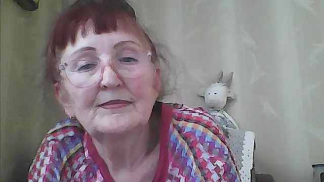 Snapshot of TanyaSweet634 chatting on July 7, 7:23 am TanyaSweet634 online show from July 7, 7:23 am