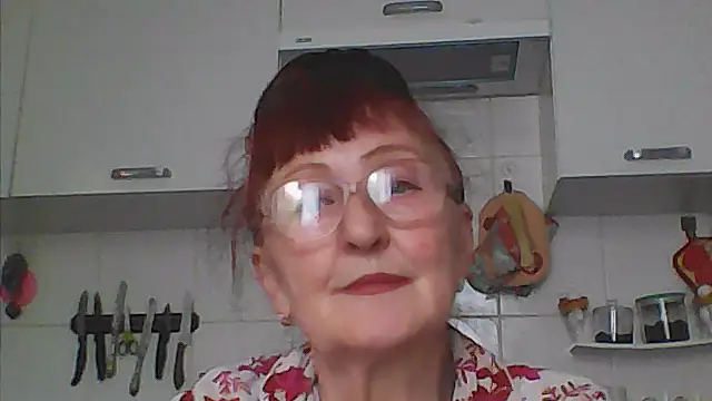 Snapshot of TanyaSweet634 chatting on May 13, 4:19 am TanyaSweet634 online show from May 13, 4:19 am