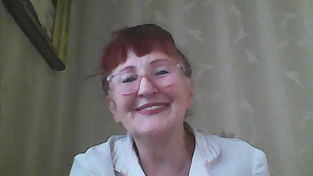 Snapshot of TanyaSweet634 chatting on July 21, 5:20 am TanyaSweet634 online show from July 21, 5:20 am