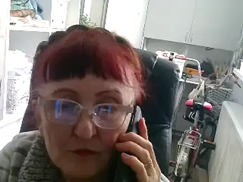 Snapshot of TanyaSweet634 chatting on February 6, 9:22 am TanyaSweet634 online show from February 6, 9:22 am