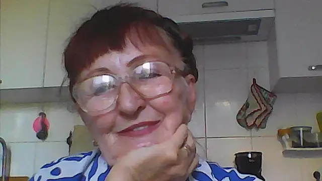 Snapshot of TanyaSweet634 chatting on July 15, 5:36 am TanyaSweet634 online show from July 15, 5:36 am