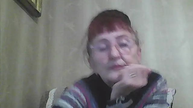 Snapshot of TanyaSweet634 chatting on October 12, 6:37 am TanyaSweet634 online show from October 12, 6:37 am