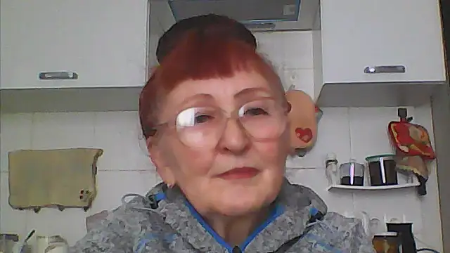 Snapshot of TanyaSweet634 chatting on May 1, 5:45 am TanyaSweet634 online show from May 1, 5:45 am